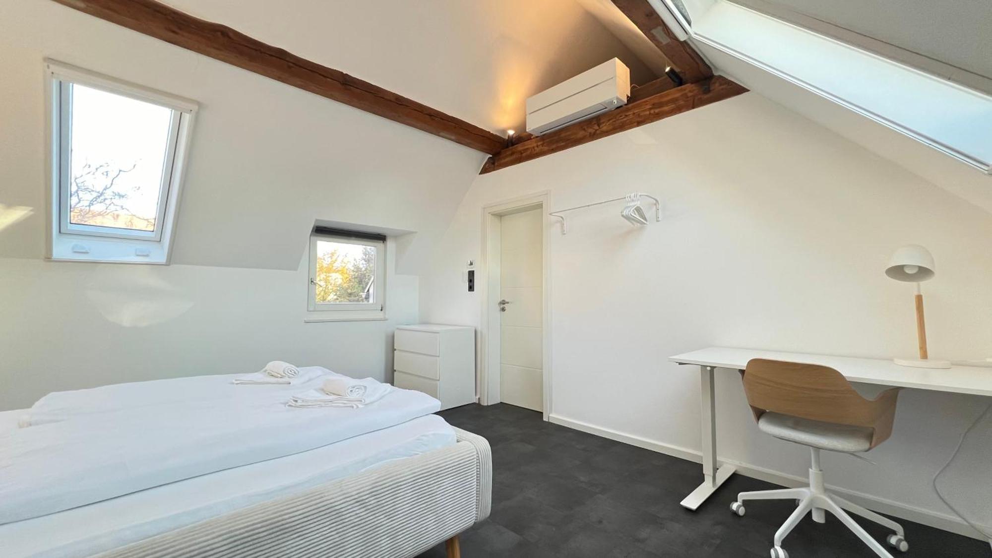 Ludwigshome - Zentrale Lage, Luxusbad, Workspace, Klima Ludwigsburg Esterno foto